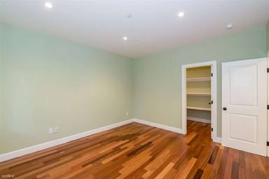 Main picture of 4263 Wilshire Blvd