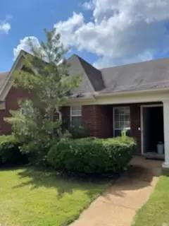 Main picture of 601 Ashley Glen Cir W