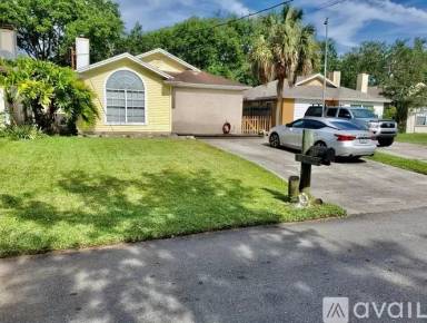 Main picture of 569 Camelia St