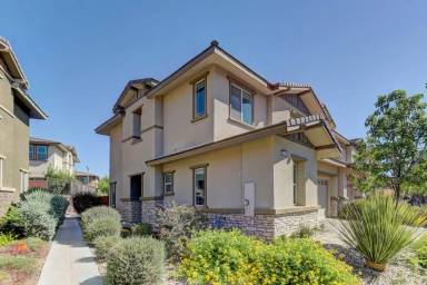 Main picture of 10360 Pescado Ln