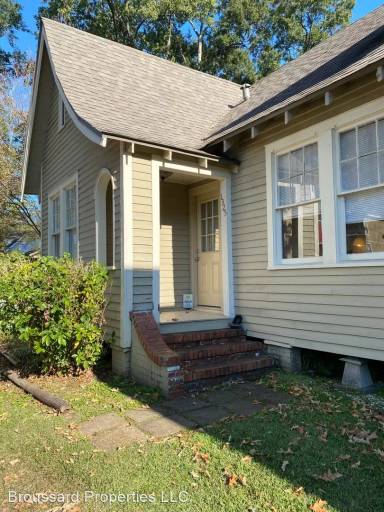 Main picture of 1325 Lee Ave