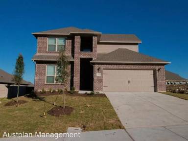 Main picture of 535 Hillcrest Cir