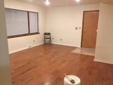 Main picture of 5530 W Lawrence Ave