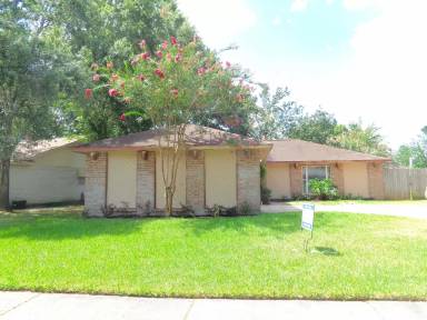 Main picture of 8318 Poplar Ridge Ln