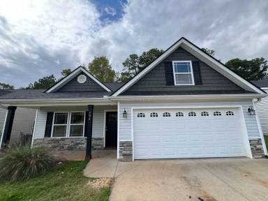 Main picture of 107 Highland Springs Loop
