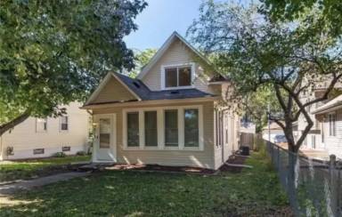 Main picture of 919 26th Ave SE