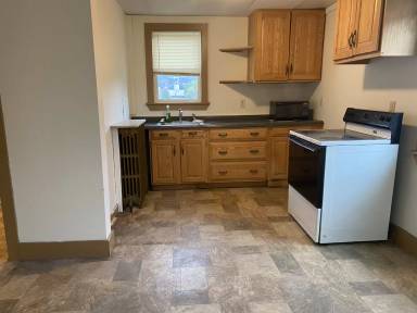 Main picture of 415 Indiana Ave