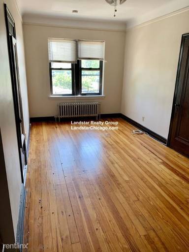 Main picture of 948 W Cuyler Ave Apartments