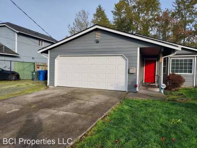 Main picture of 1323 S 88th St