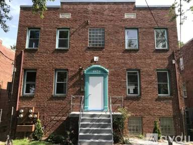 Main picture of 4424 Foote St NE
