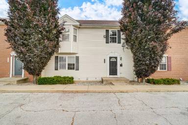 Main picture of 1101-1129  N Byrne Rd