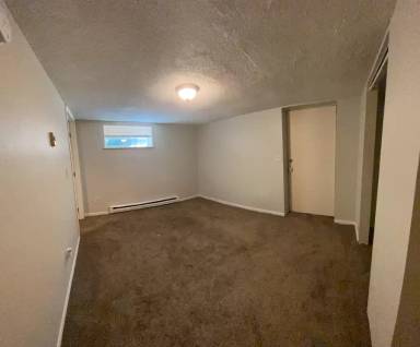 Main picture of 1110 College St N