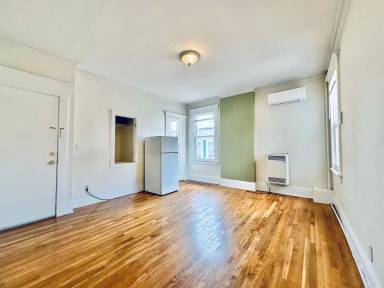 Main picture of 109 Dwight St