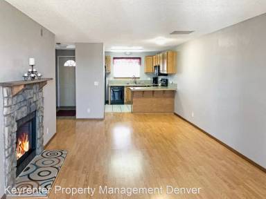 Main picture of 8635 Clay St