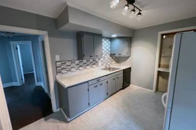 Main picture of 2229 Penn Ave