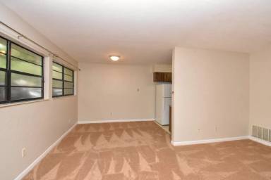 Main picture of 7027 SW 18th Pl