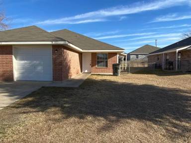 Main picture of 2801A Lucille Dr