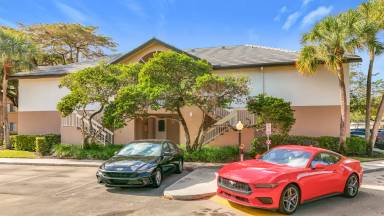 Main picture of 9877 Westview Dr