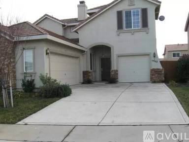 Main picture of 1742 Dunsmuir Way