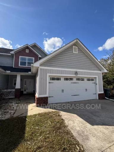 Main picture of 229 Charleston Dr