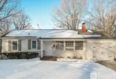 Main picture of 7724 Fontana St