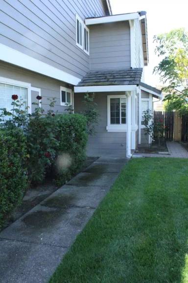 Main picture of 219 Heron Dr