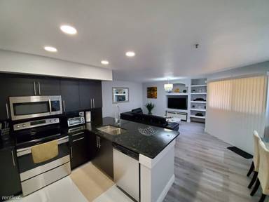 Main picture of Courtney Landing Condominium
