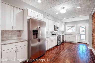 Main picture of 1814 Light St