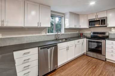 Main picture of 639 130th Ave NE