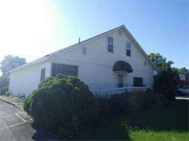 Main picture of 905 N Frederick Ave