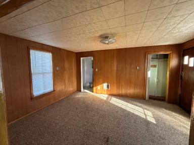 Main picture of 235 8th Ave NW