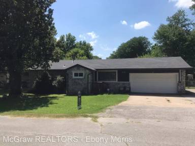 Main picture of 312 S 22nd St
