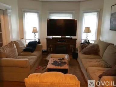 Main picture of 267 Boston Ave