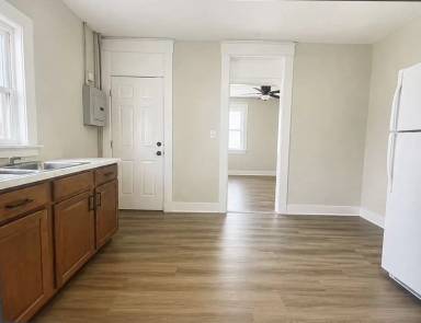 Main picture of 309 S McKinley Ave