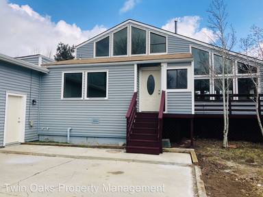 Main picture of 1000 Eagle Ln