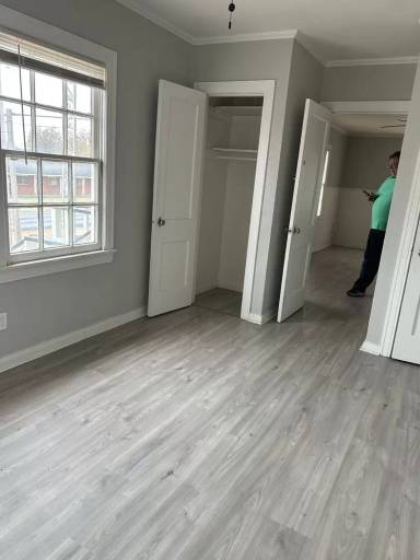 Main picture of 901 N Columbia St