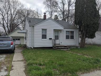 Main picture of 2126 Oakwood Ave