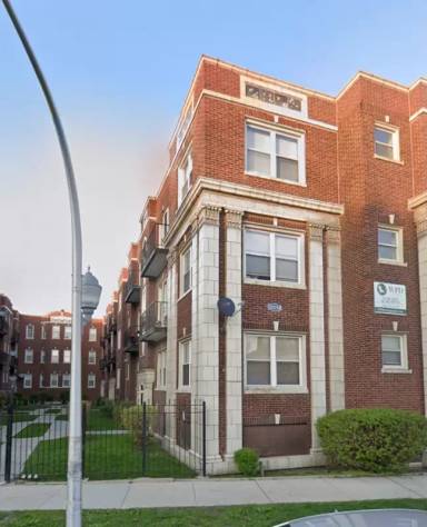 Main picture of 6612 S Kenwood Ave