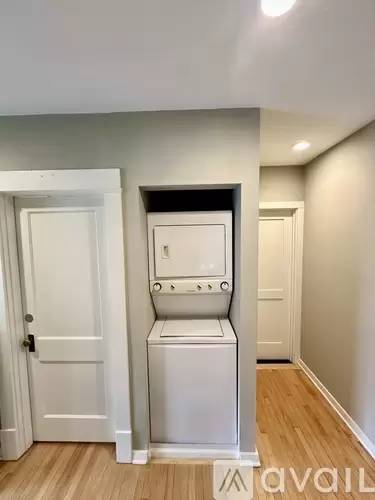 Main picture of 1211 W 9th Ave