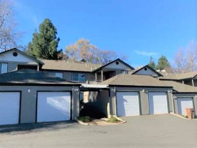 Main picture of 671 Chadwick Ln