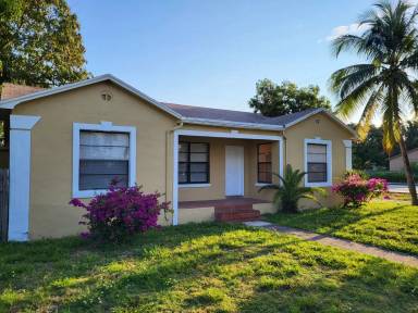 Main picture of 401 SW 10th St