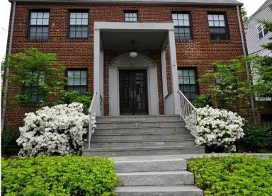 Main picture of 1501 N Rhodes St