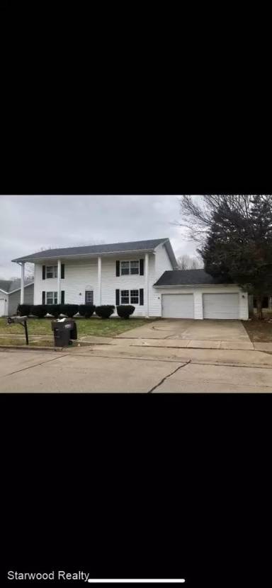 Main picture of 631 S Suburban Ave