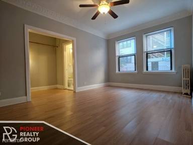 Main picture of 3831 N Fremont St
