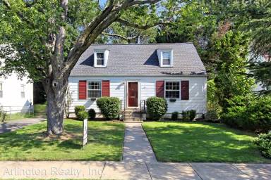 Main picture of 923 18th St S