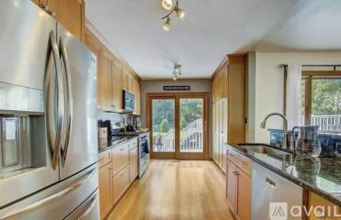 Main picture of 216 Willett Ave