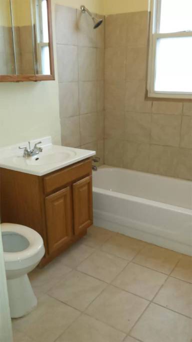 Main picture of 909 Peoria