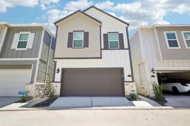 Main picture of 17127 White Acer Way