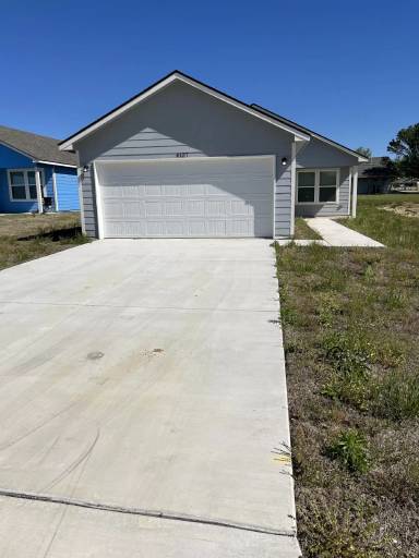 Main picture of 4107 W 56th Pl