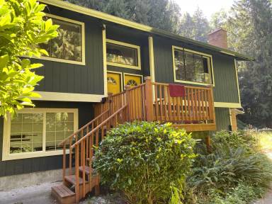 Main picture of 21321 Marine Dr